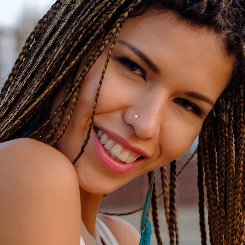 Nariz piercing de titânio com brilhante