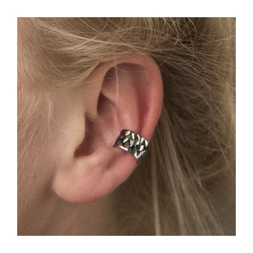 Manchette pour l'oreille avec motif tressé