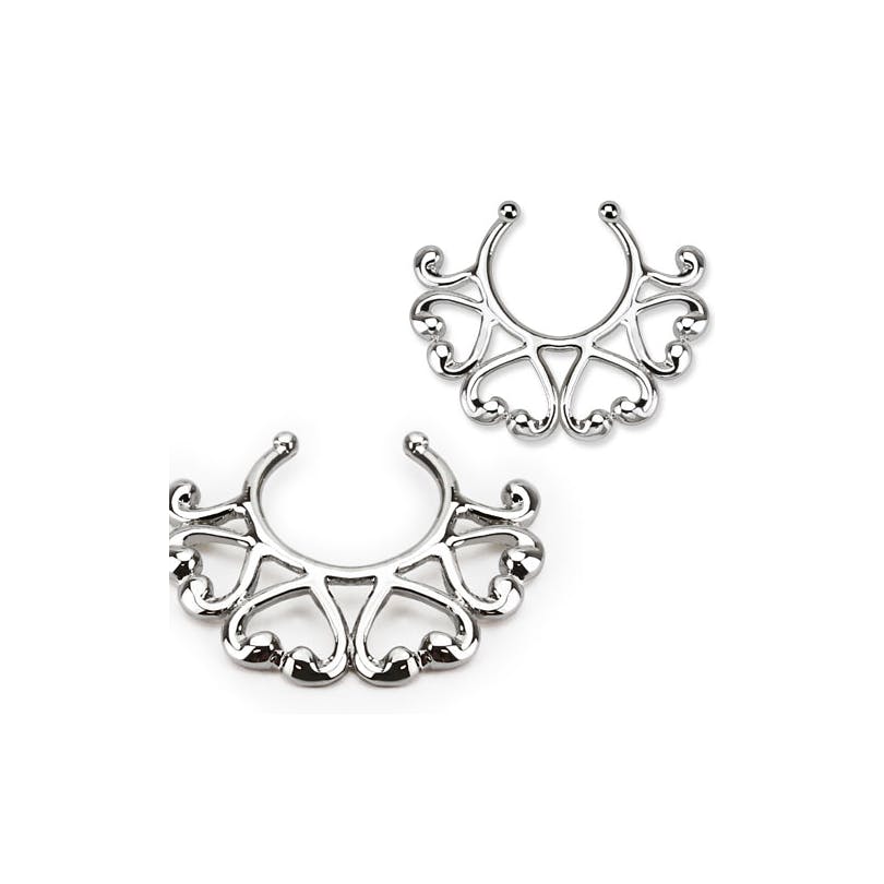 Mamilo piercing falso com meio coração no canto