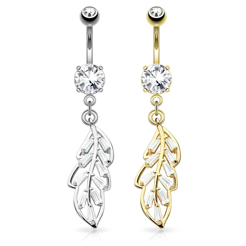 Navelpiercing met een blaadje met steentjes als hanger