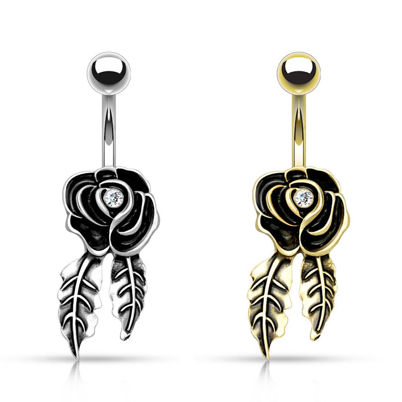 Umbigo piercing com uma rosa e folhas