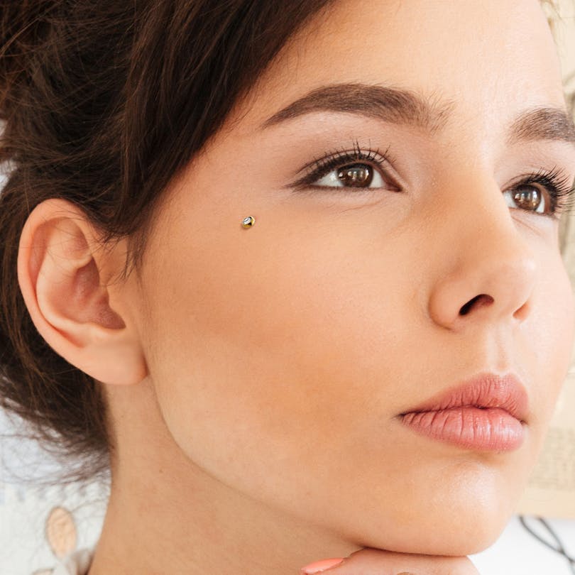 Ancre dermal en plusieurs couleurs avec pierres